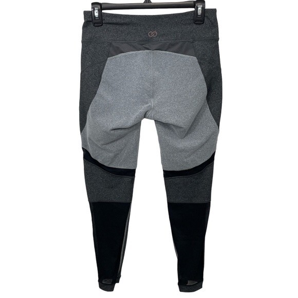 CALIA Carrie Underwood Essential Mesh Colorblock Leggings Size MEDIUM Gray Black - Picture 2 of 8